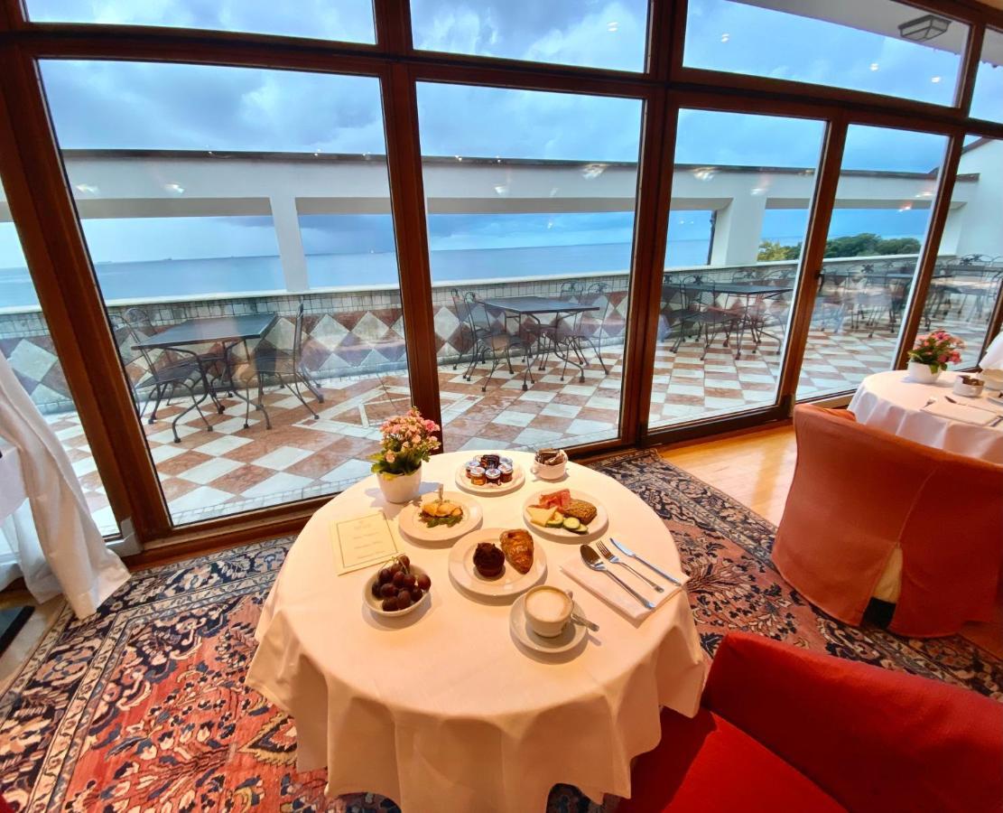 Greif Hotel Maria Theresia Trieste Esterno foto