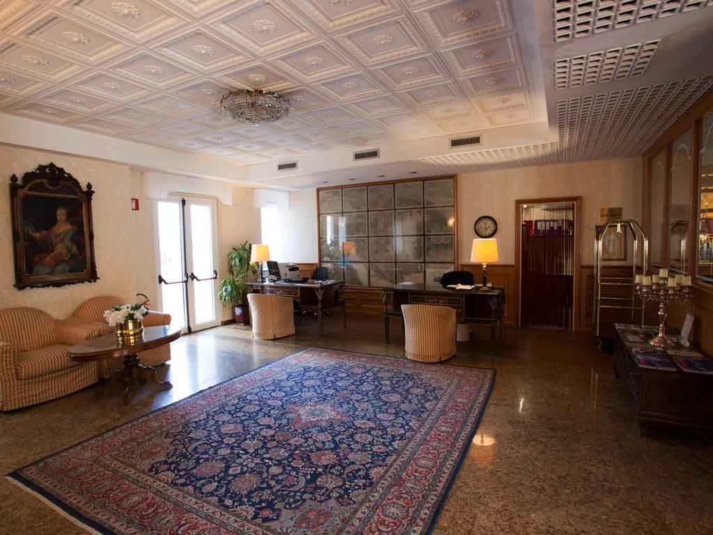 Greif Hotel Maria Theresia Trieste Esterno foto
