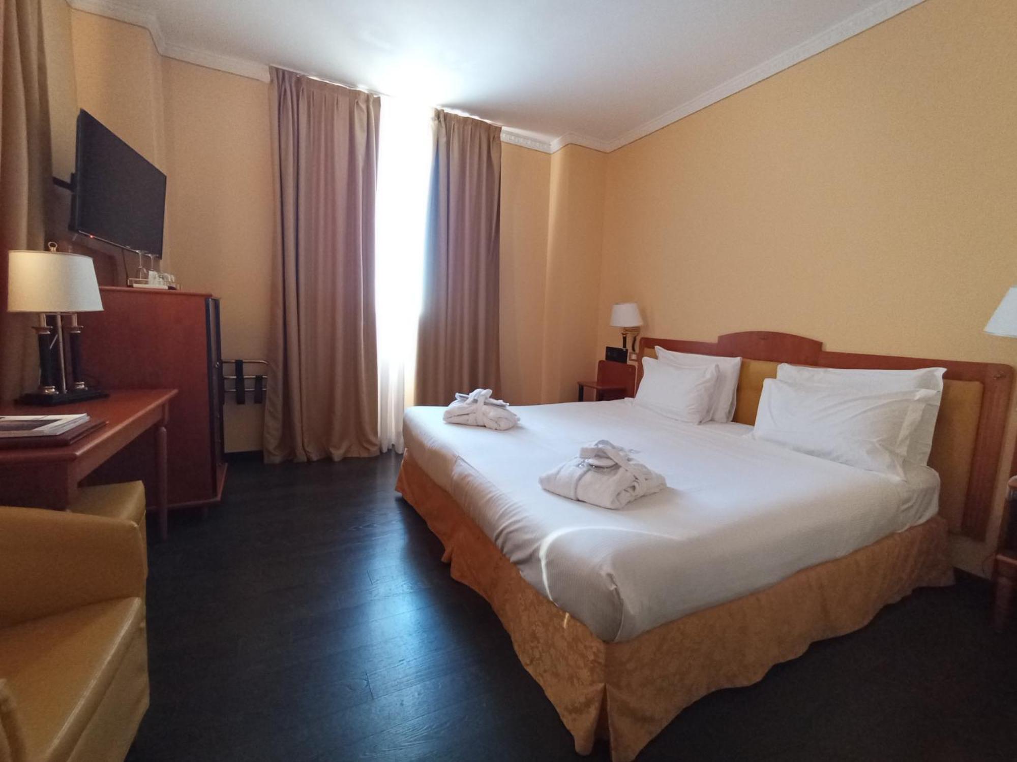 Greif Hotel Maria Theresia Trieste Esterno foto