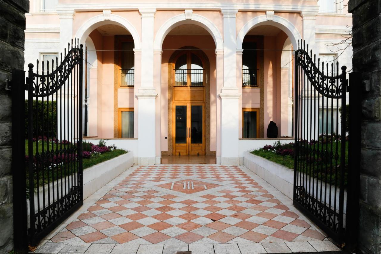 Greif Hotel Maria Theresia Trieste Esterno foto